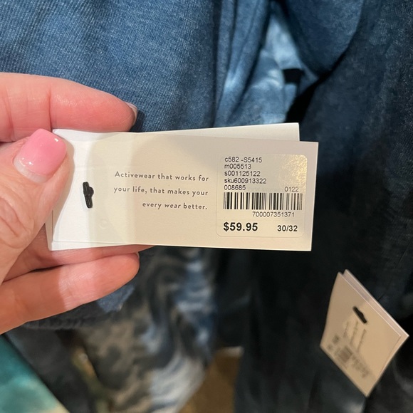 NWT Livi Activewear Tie Dye Joggers Size 26 plus size - Picture 2 of 2